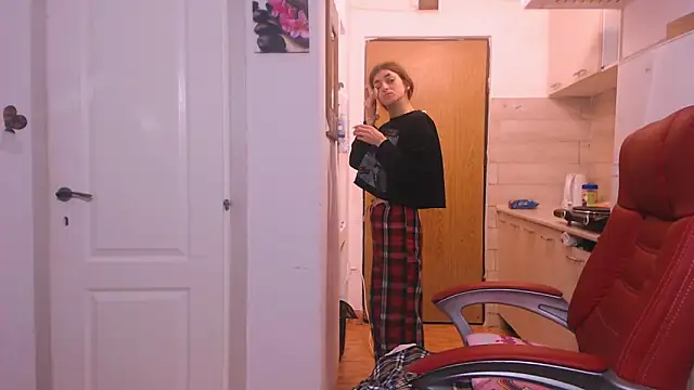 simyhvn online show from December 2025 05:02:01 AM