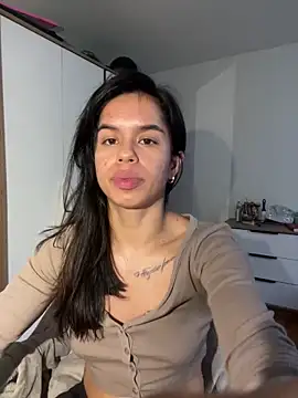 Snapshot of xlovelygirlx chatting on February 2025 08:55:01 PM xlovelygirlx online show from February 2025 08:55:01 PM