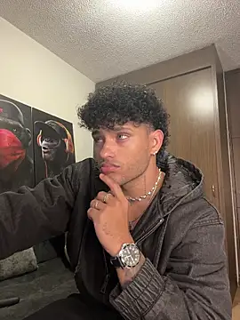 Alessandro Vanni online show from November 2025 02:11:01 AM