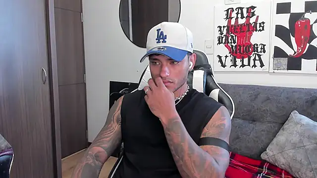 Alessandro Vanni online show from January 2026 01:25:02 PM