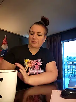 Canadian BBW online show from December 2024 04:48:02 PM