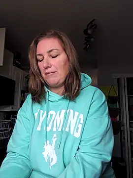 Canadian BBW online show from November 2025 08:52:02 PM