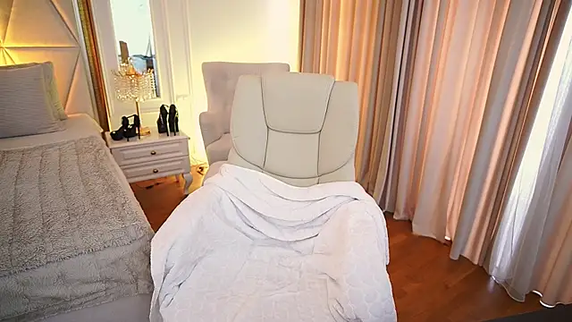 GraceCandy online show from April 2026 02:06:01 PM