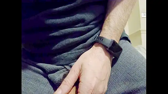 Snapshot of hairyuncut00 chatting on November 2025 07:35:01 PM hairyuncut00 online show from November 2025 07:35:01 PM