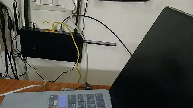 aliyadsouza online show from December 2025 01:43:01 AM