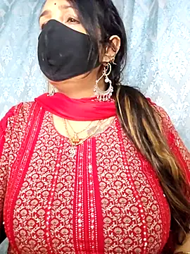 cute-tanvi online show from February 2026 12:24:02 PM