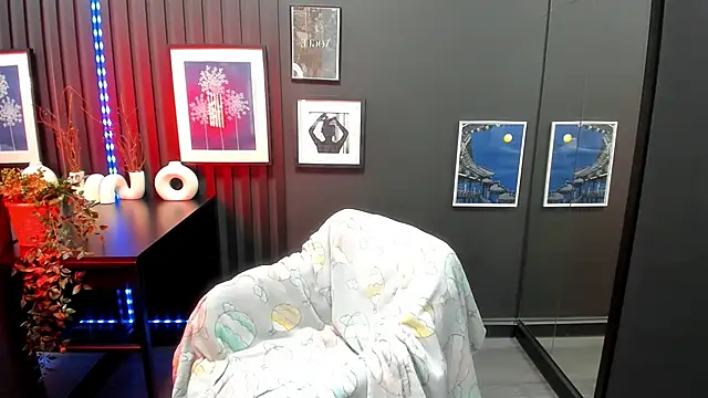 CarmenSoft online show from December 2025 08:27:02 PM