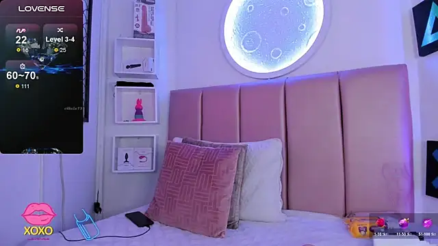 pamela dimantis  online show from October 2025 02:52:01 AM