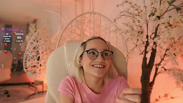 DalahiaRush online show from February 2025 05:42:02 PM