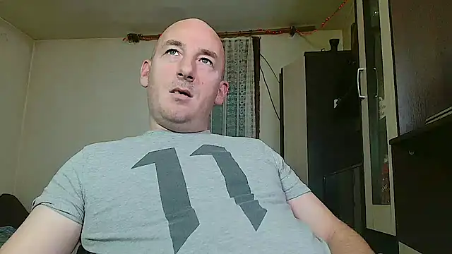 Johan   Barker online show from December 2024 04:30:01 PM