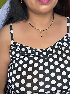 Snapshot of Anushka_21 chatting on May 2026 07:29:01 PM Anushka 21 online show from May 2026 07:29:01 PM