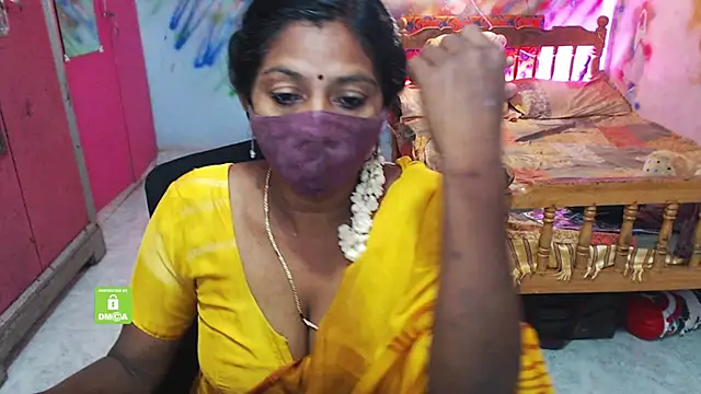 Snapshot of Novapol chatting on November 2025 06:07:02 PM Novapol online show from November 2025 06:07:02 PM