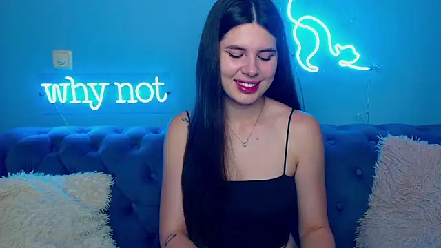 Snapshot of ViollinaLove chatting on May 2026 04:53:01 AM ViollinaLove online show from May 2026 04:53:01 AM