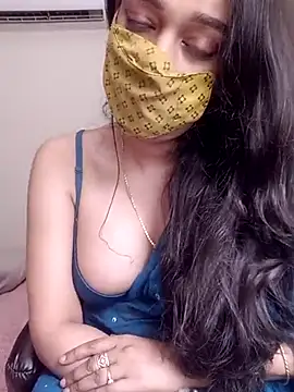 Snapshot of Lavanya_Shah chatting on February 2025 02:57:02 PM Lavanya Shah online show from February 2025 02:57:02 PM