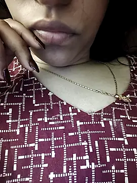 Lavanya Shah online show from April 2026 04:00:02 PM