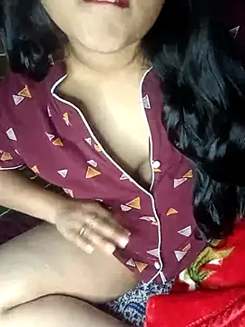 Snapshot of Sweet-Berry chatting on March 2025 05:46:01 PM Sweet-Berry online show from March 2025 05:46:01 PM