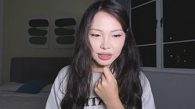 TammiLou online show from November 2025 05:45:02 PM