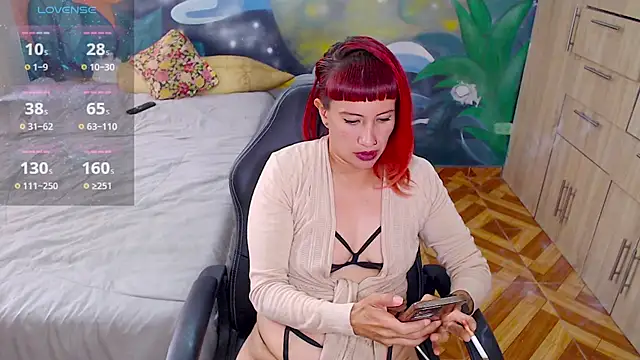 Eimy lorens online show from June 2026 07:47:02 PM