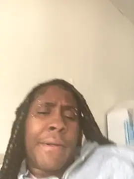 Foreignthababyy online show from December 2025 08:25:01 PM