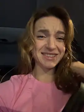 Snapshot of -AngelAri- chatting on December 2024 09:00:02 PM -AngelAri- online show from December 2024 09:00:02 PM