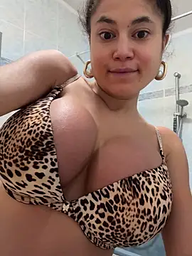 Fuc3dolllucy online show from January 2025 07:05:01 AM