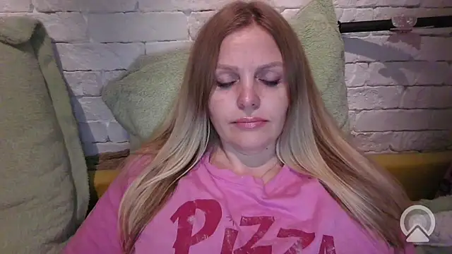 Angel girllovemy online show from March 2026 06:47:01 PM