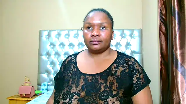 missboobsxx online show from October 2025 05:54:01 PM