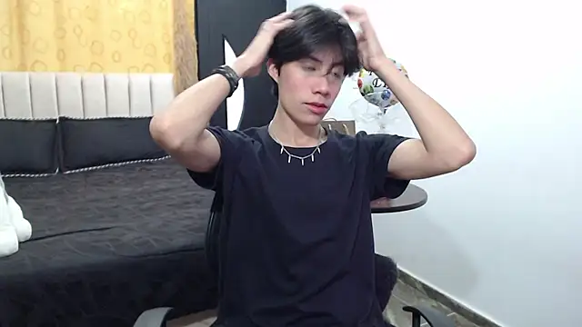 Elio-cam online show from January 2025 02:25:01 PM