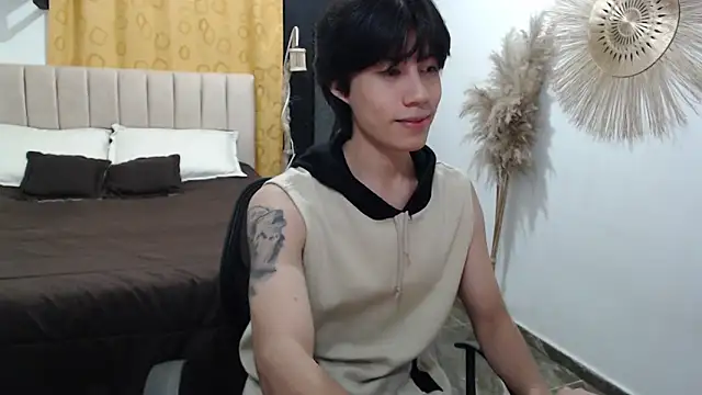 Elio-cam online show from June 2026 05:22:01 AM