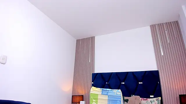 gabytyara2 online show from October 2025 05:31:02 PM