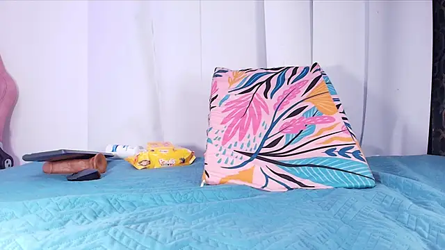 raven lilith  online show from October 2025 03:18:01 AM