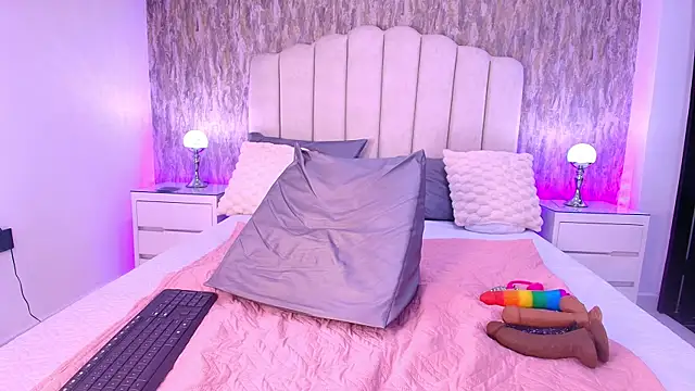 raven lilith  online show from January 2026 03:11:02 AM