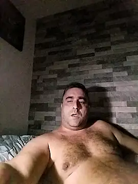 ADRIAN ADI40 online show from December 2025 05:06:02 PM