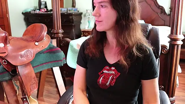 thornburyrose online show from February 2026 07:18:01 PM