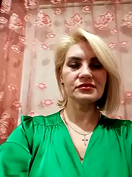 Snapshot of JennyOMay chatting on December 2024 12:12:01 PM JennyOMay online show from December 2024 12:12:01 PM