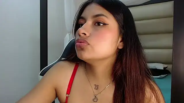 ChantalPetit online show from September 2025 06:07:01 PM