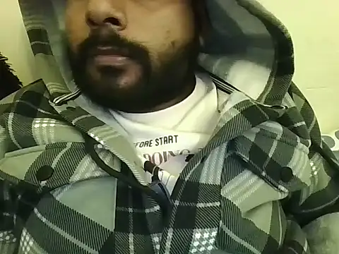 Snapshot of SHENOY3 chatting on January 2025 02:22:02 AM SHENOY3 online show from January 2025 02:22:02 AM