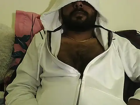 Snapshot of SHENOY3 chatting on January 2025 01:39:02 AM SHENOY3 online show from January 2025 01:39:02 AM