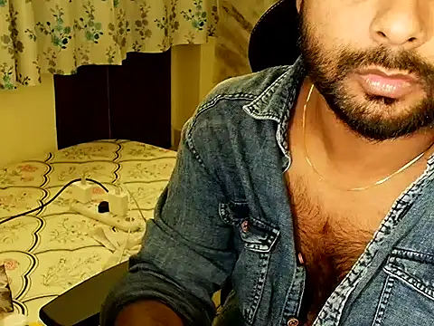Snapshot of SHENOY3 chatting on September 2025 06:10:02 PM SHENOY3 online show from September 2025 06:10:02 PM