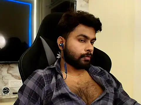 SHENOY3 online show from June 2026 03:40:02 PM