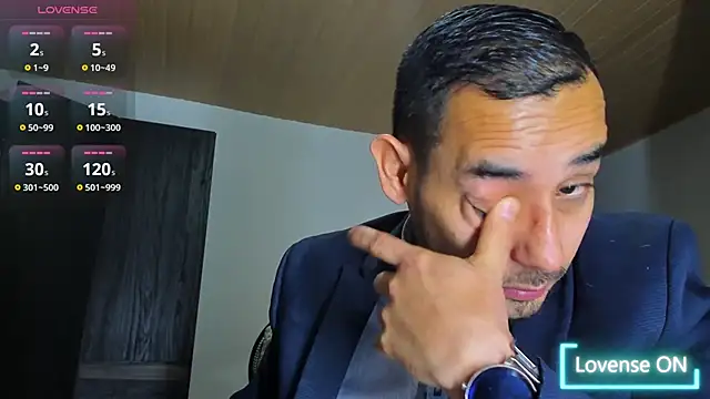 jhonyalzate2 online show from October 2025 03:40:01 AM