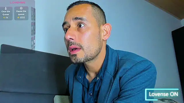 jhonyalzate2 online show from November 2025 03:26:02 AM