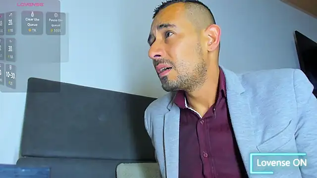 jhonyalzate2 online show from November 2025 01:53:01 AM