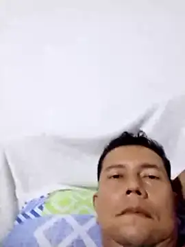 Snapshot of Lachuchaenlacara1988 chatting on February 2026 12:52:02 AM Lachuchaenlacara1988 online show from February 2026 12:52:02 AM