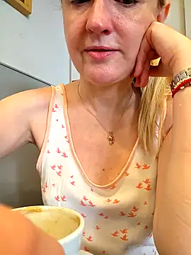 1Sweetnina online show from December 2025 01:28:02 PM