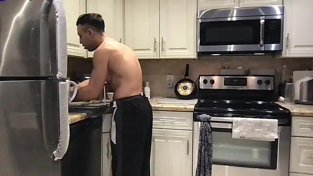 BigGuyMuscle online show from January 2026 08:51:02 PM