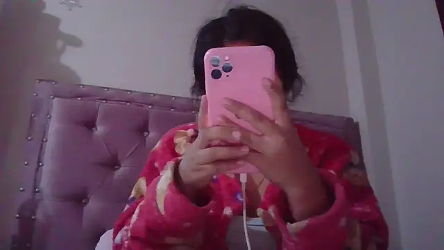 Snapshot of annarose19 chatting on February 2025 12:29:01 AM annarose19 online show from February 2025 12:29:01 AM