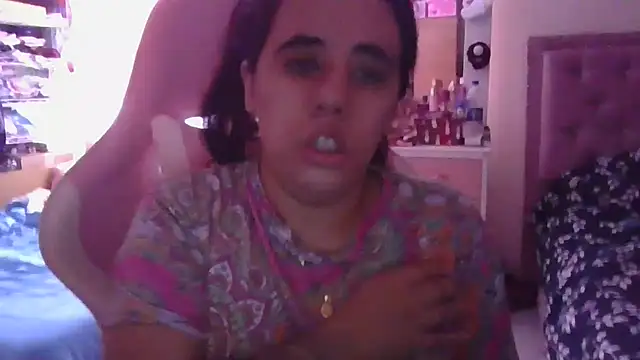 Snapshot of annarose19 chatting on February 2025 08:25:01 PM annarose19 online show from February 2025 08:25:01 PM
