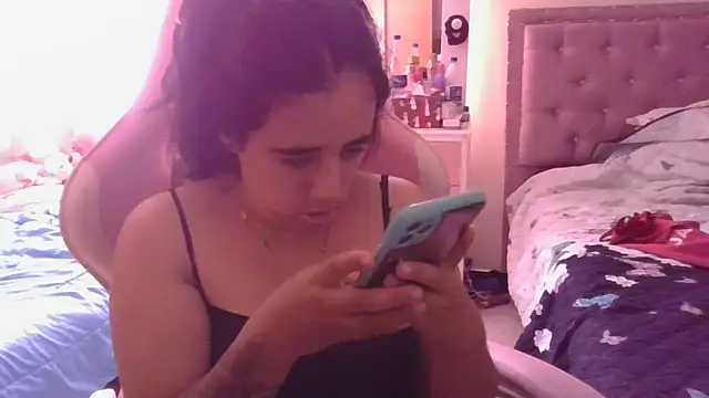 Snapshot of annarose19 chatting on February 2025 09:04:01 PM annarose19 online show from February 2025 09:04:01 PM
