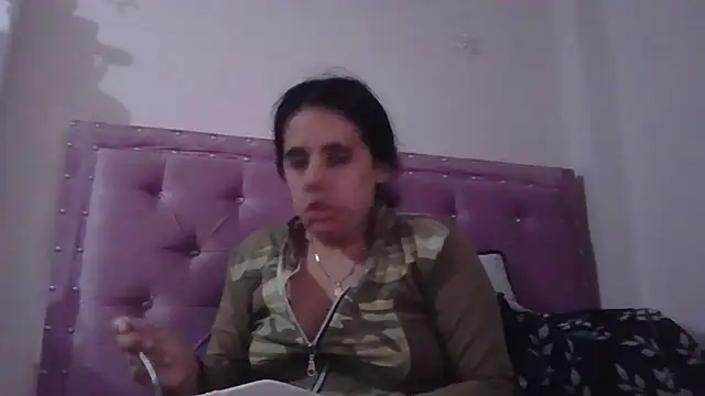 Snapshot of annarose19 chatting on February 2025 02:03:02 AM annarose19 online show from February 2025 02:03:02 AM